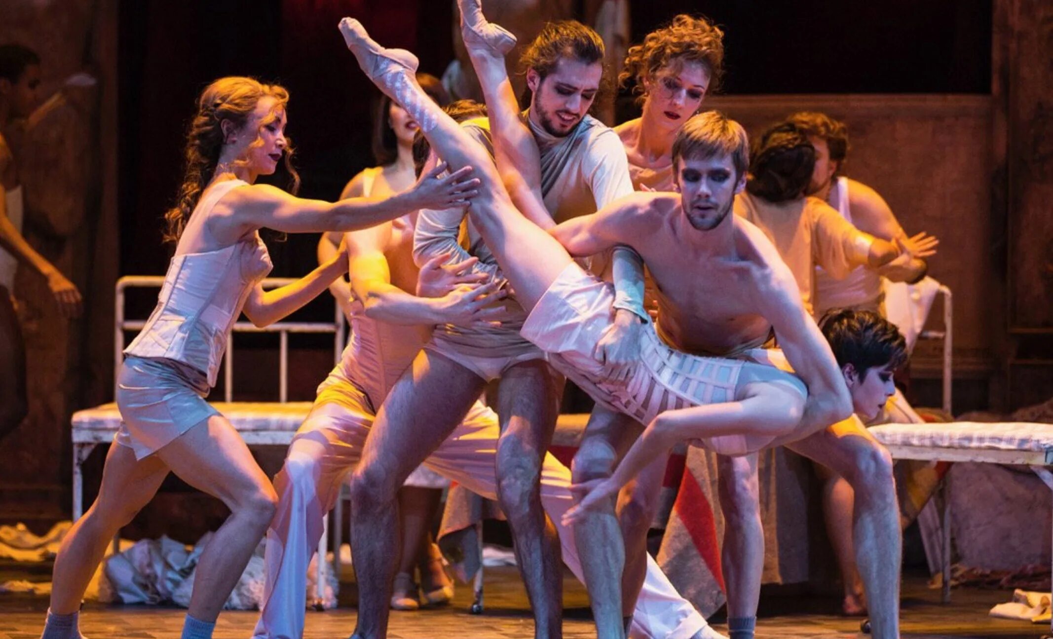 Pot-valorous Voyeuses Craton Struv Haphtara